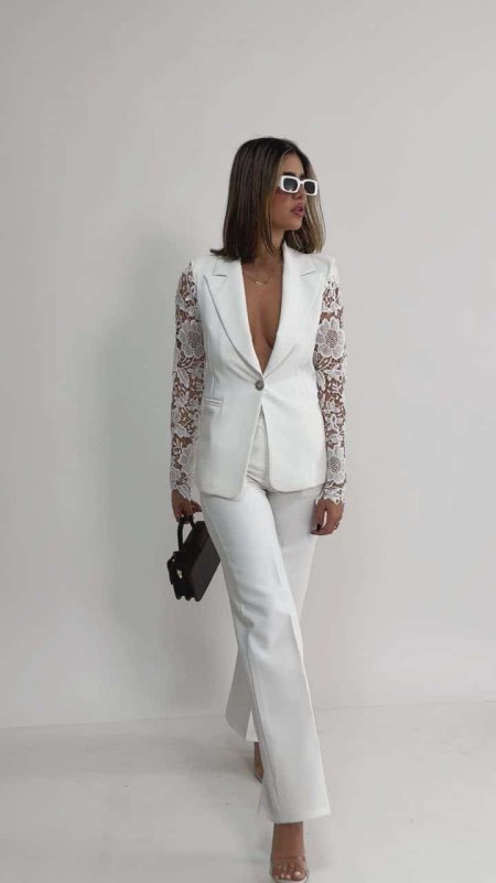 طقم رسمي ربيعي